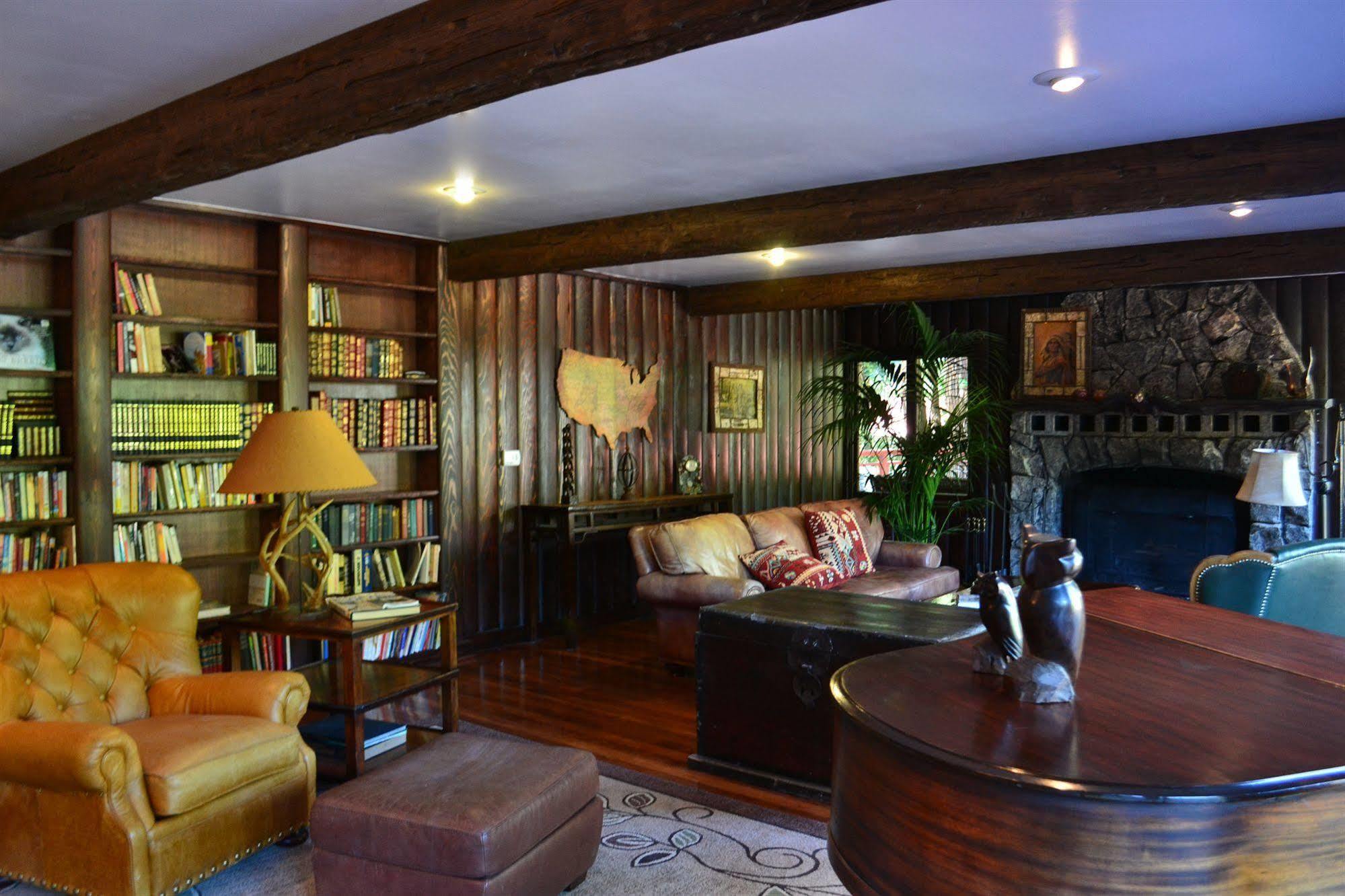 Guerneville Lodge エクステリア 写真