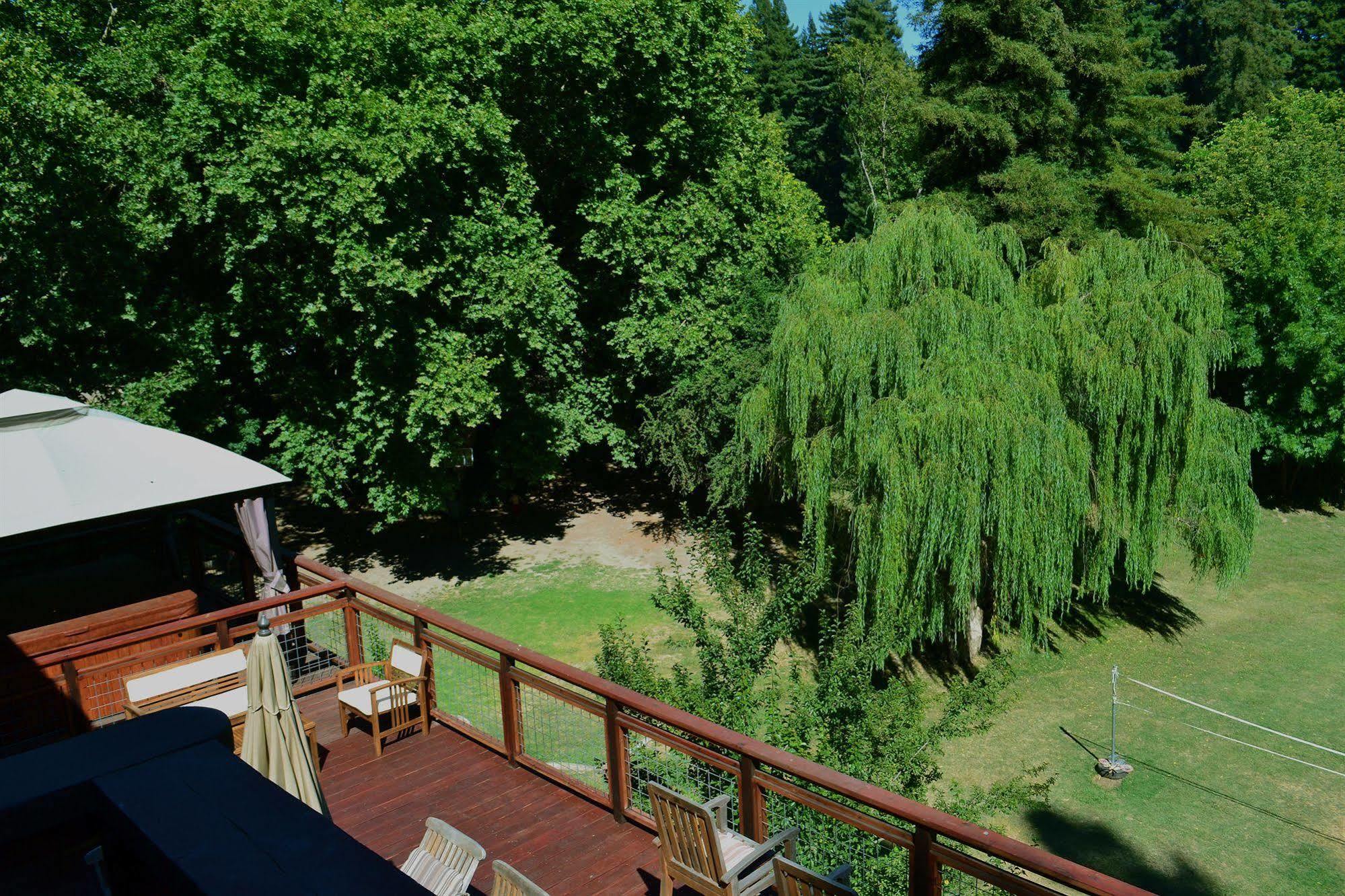 Guerneville Lodge エクステリア 写真