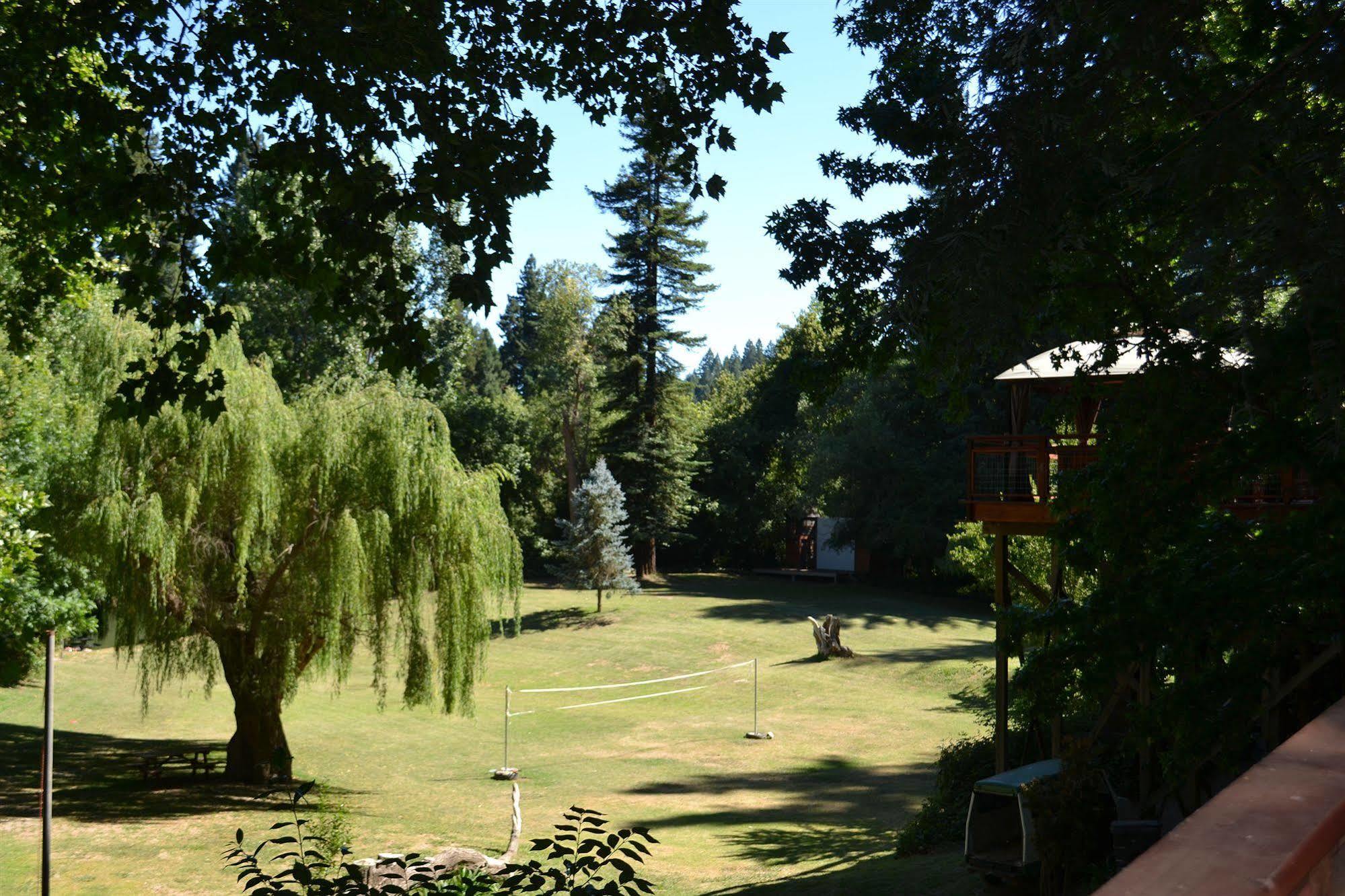 Guerneville Lodge エクステリア 写真