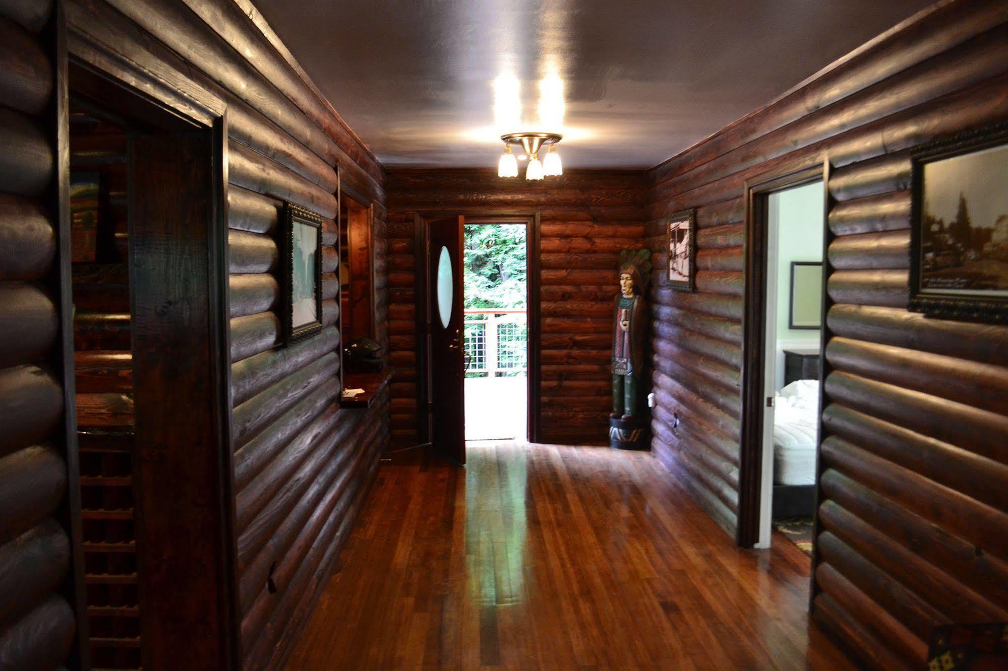 Guerneville Lodge エクステリア 写真