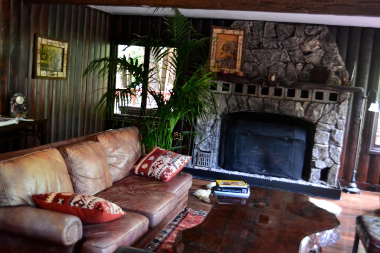 Guerneville Lodge エクステリア 写真